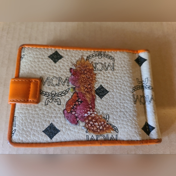 MCM BEAR WALLET RARE EUC - Picture 2 of 7